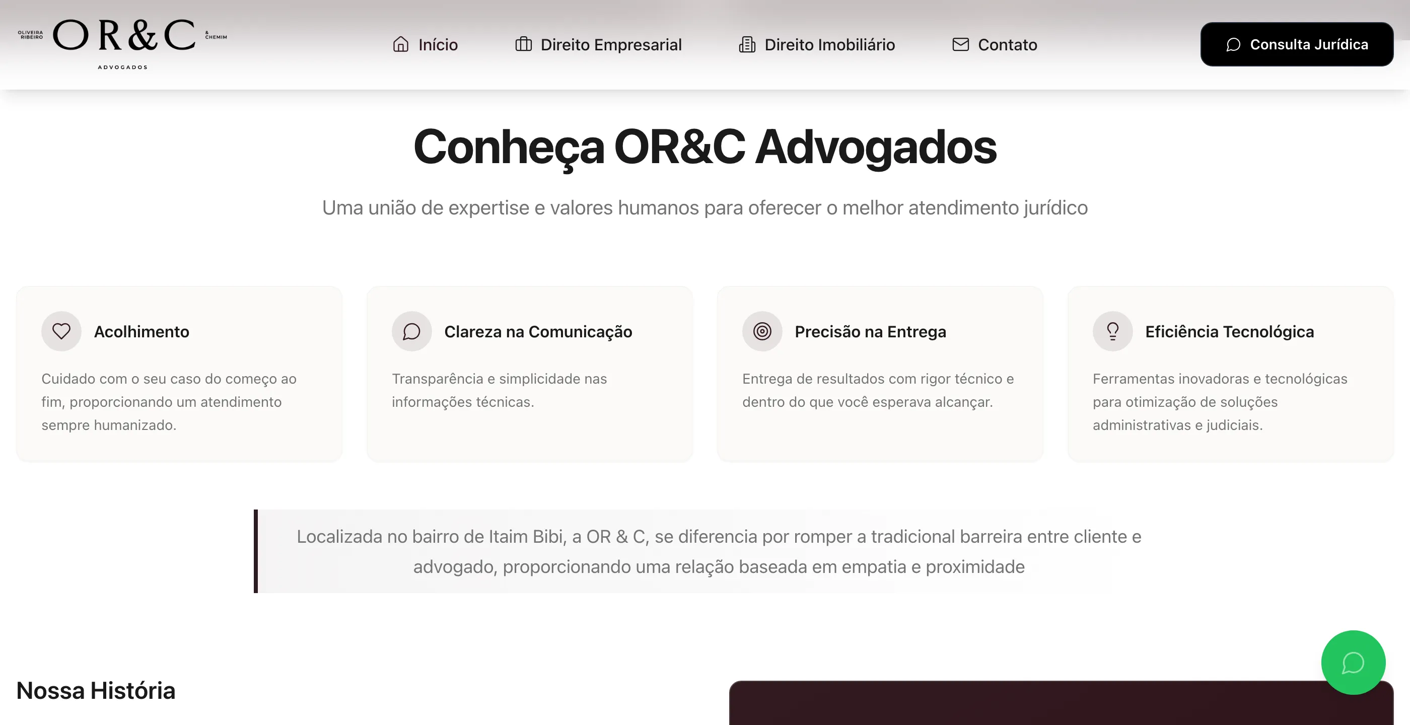 Seção de apresentação com quatro princípios de atendimento: acolhimento, clareza, precisão e eficiência tecnológica